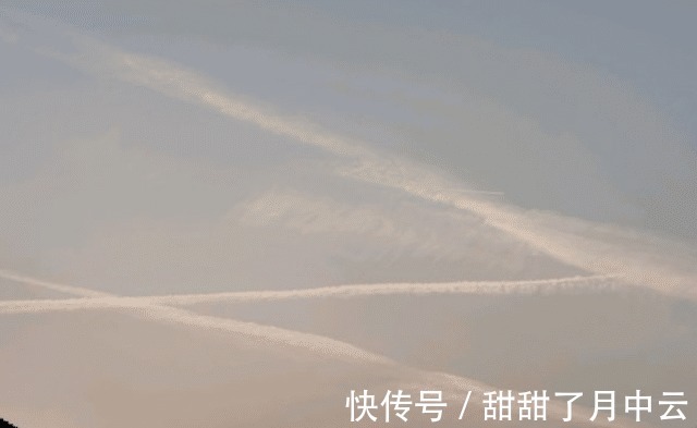 哥斯拉|网友在天空看到神秘“Z”,难道奥特曼是真实存在的