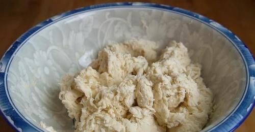 家常千层饼做法，一层层撕着吃，蓬松暄软好消化，新手也能做成功