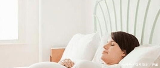 怀孕期间|夜间胎动表明婴儿非常聪明, 并且与母亲有亲密感！