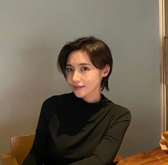 2021年这3款短发必火，照着剪美爆了