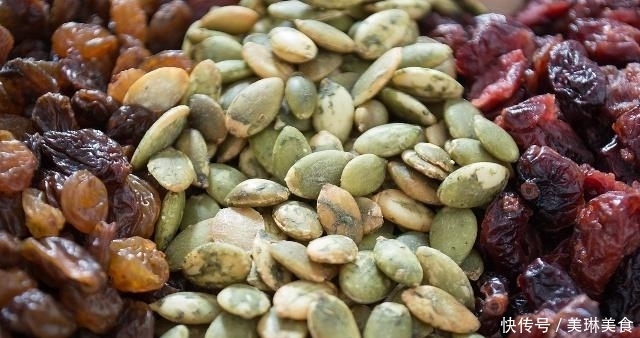 吃葡萄干时，需要水洗吗？多数人都做错，不懂相当于白吃！
