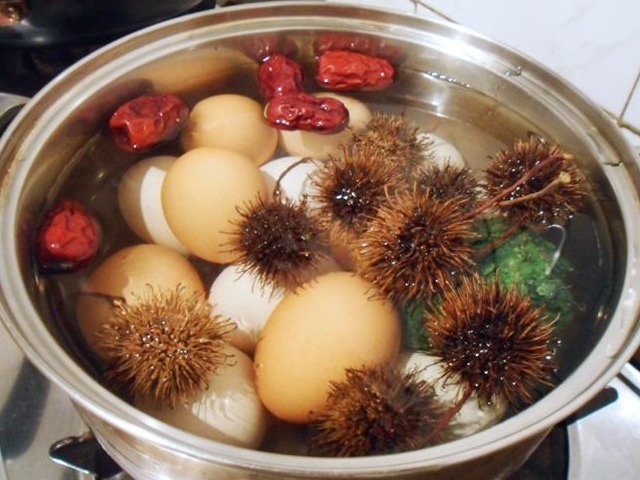 油腻食物|鸡蛋并不是人人都可以吃的，特别是5种患病人群，只会加重病情