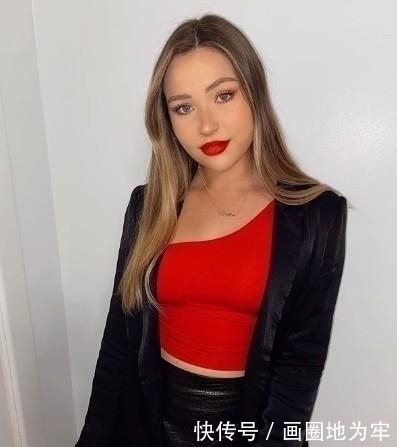 碳水化合物|健美提高了她的气质，让她更加的完美，再也不用担心形象问题了