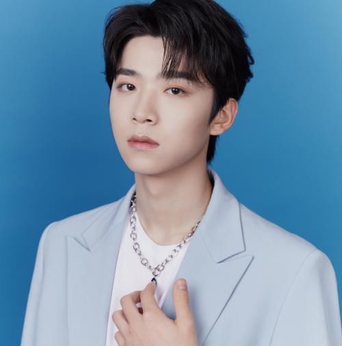 哇唧唧哇|《明日5》錄制在即，全新混戰模式開啟，INTO1一成員被曝或飛行