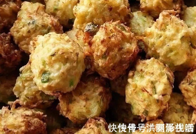 实用|炸萝卜丸子,不要只放面粉,多加一个料,丸子更酥脆,太实用了