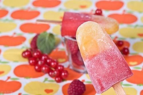 老年人要尽量少吃4类食物,嘴巴“舒服”,“难受”的是身体