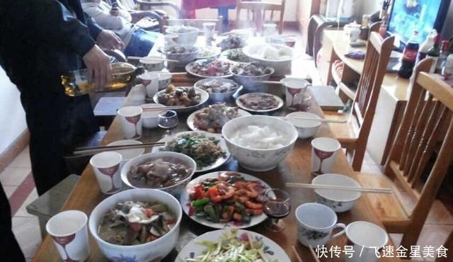 年夜饭,团圆别忘了吃它,加上果脯红豆沙上锅一蒸,比汤圆寓意好