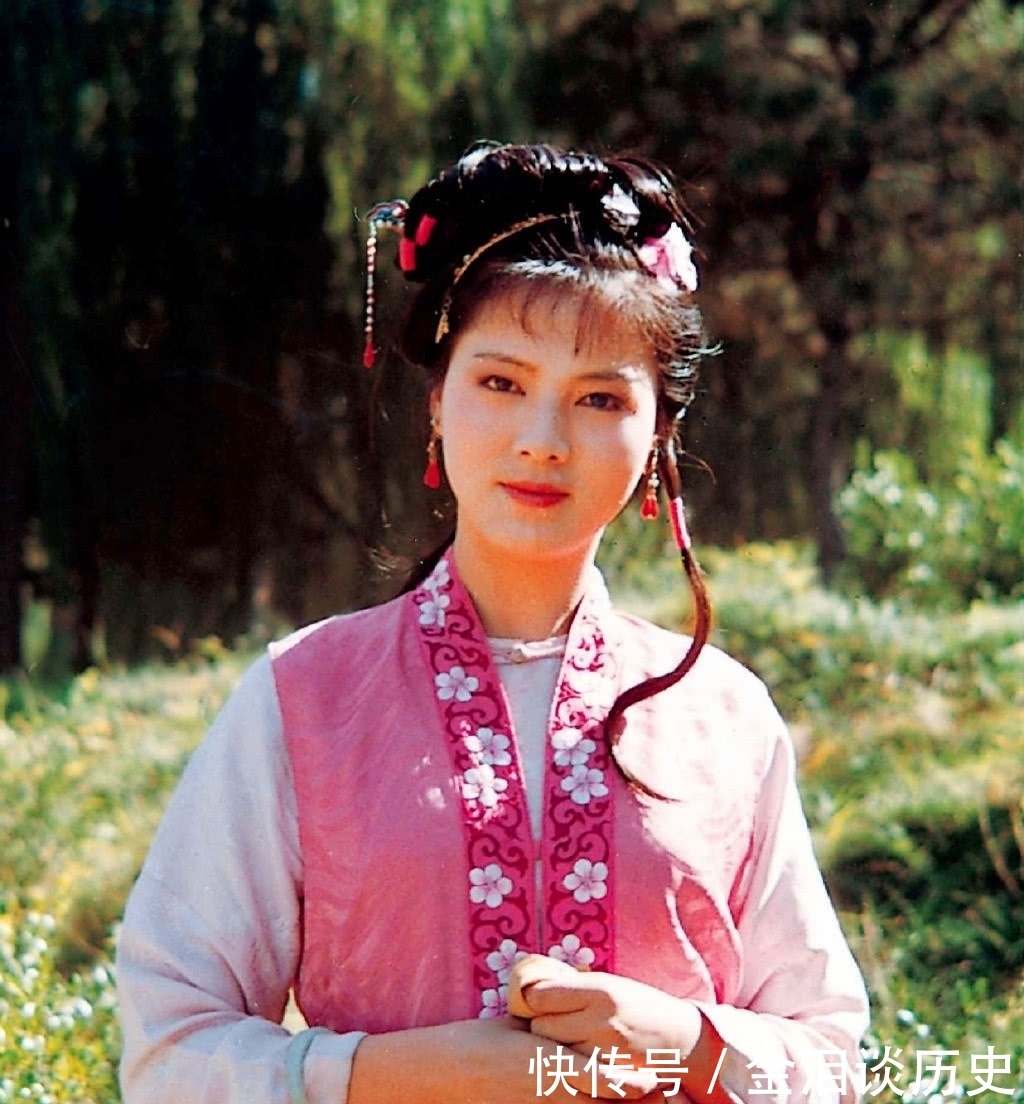 教袭|贾宝玉和袭人亲近,晴雯请来林黛玉相助,黛玉当众教袭人做人