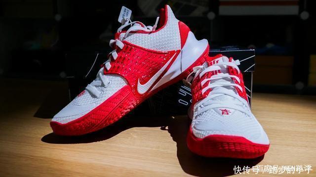  600块前后掌双气垫！Nike再次诠释团队款比签名鞋好