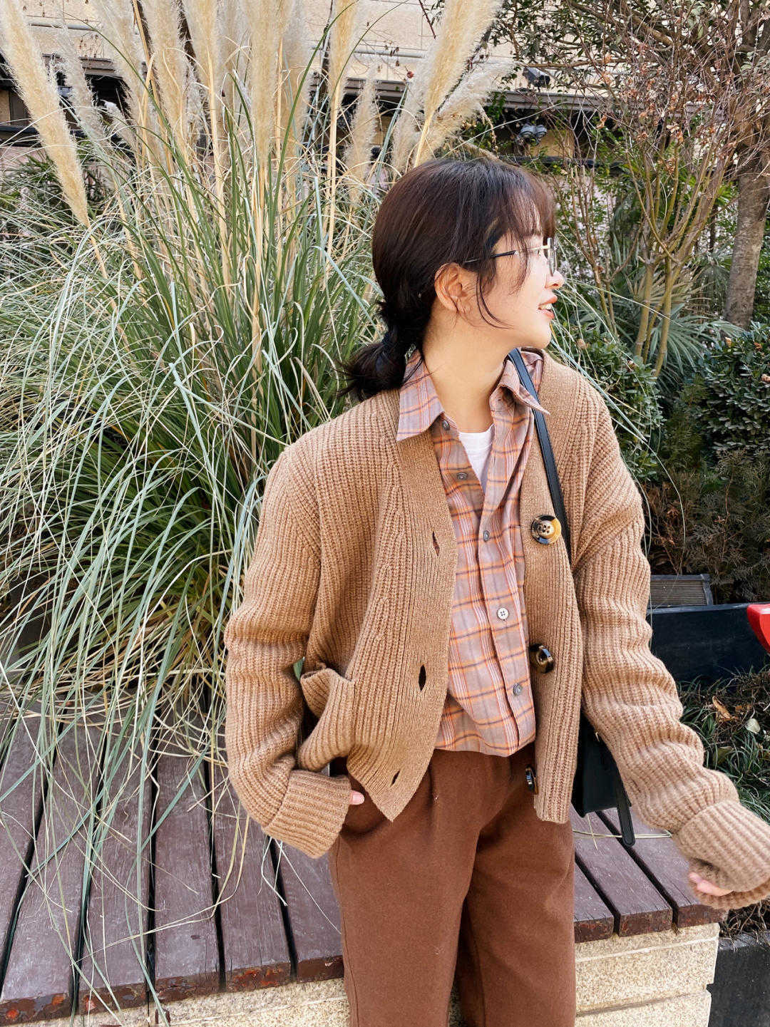 穿搭 穿衣打扮懂“配色”很重要,秋天穿“棕色”高级又洋气,成熟精致