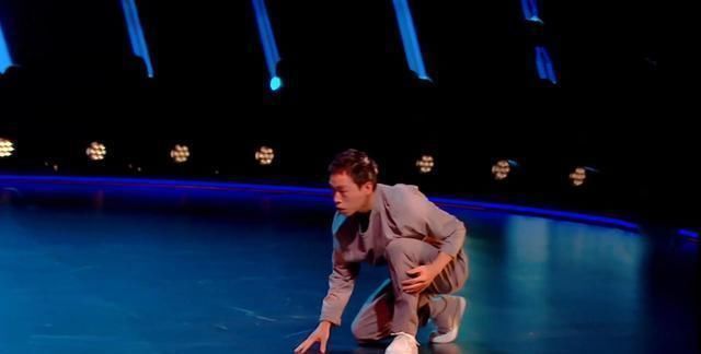 舞蹈風(fēng)暴12強(qiáng)誕生，奪冠熱門(mén)被淘汰，節(jié)目?jī)H剩兩組街舞舞者