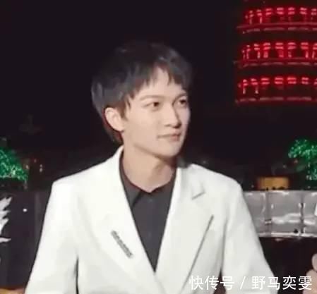 周深生日直播要“顺其自然”，十一四大节目，搬好我的凳子安排