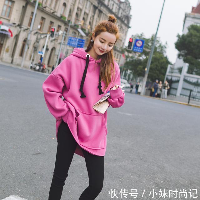 纯纯 少女纯纯风卫衣,穿出春季新时尚