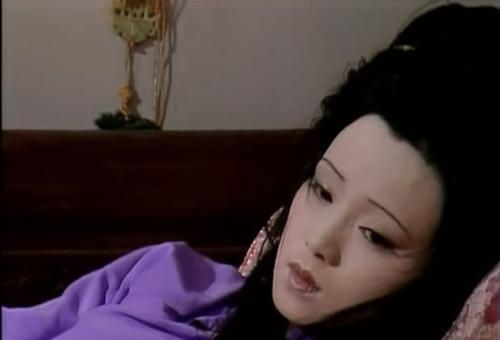 更衣|读《红楼梦》,不能不懂古代“更衣”的规矩,否则会闹笑话