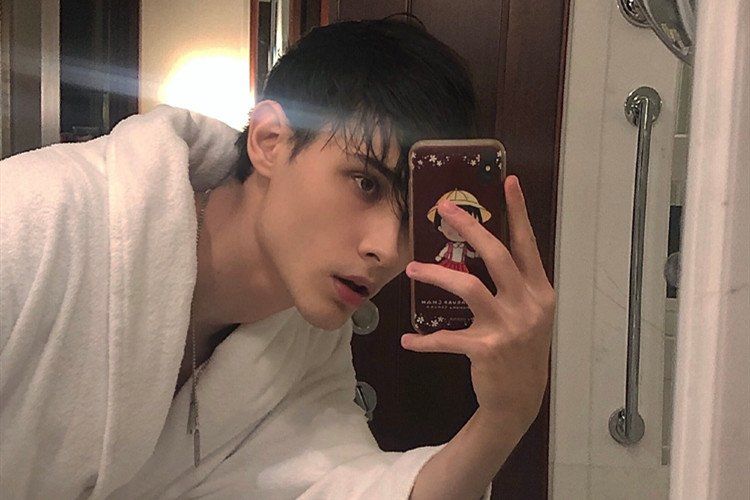 利路修为回家能有多努力?采访假装中文不好,换“马甲”参加比赛