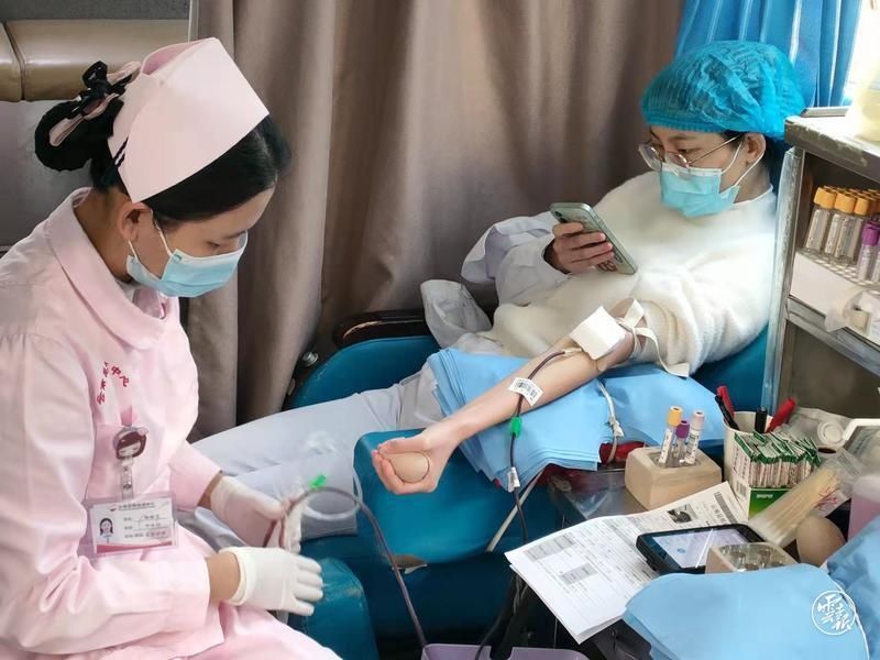 工作者|昆医大附一院：1000余名医务人员 无偿献血25万多毫升