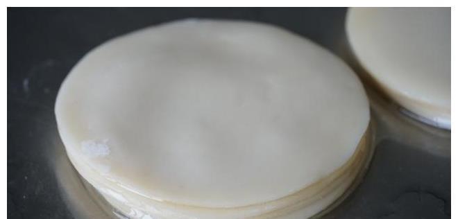 2块钱饺子皮简单一做,10分钟解决全家人早餐,再也不用吃馒头