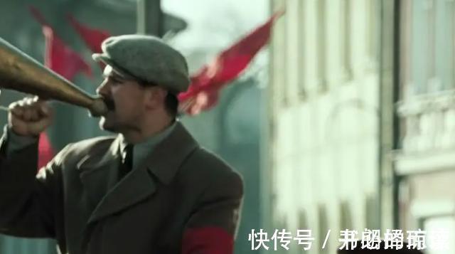 卡廷惨案|面对地上的魅惑菇!谁会抢先一步吃掉?趣味测试!