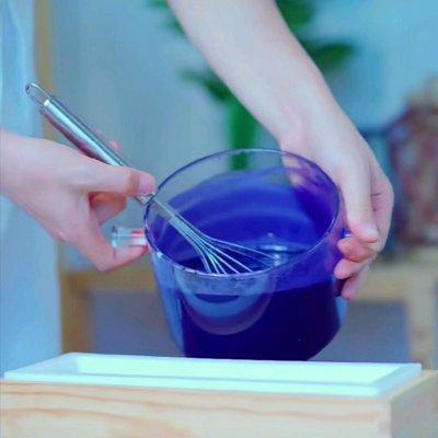 紫草油|好治愈的颜色,猜猜这是什么糕点?