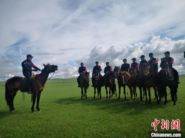 刘广志|中俄边境特警骑巡队：无死角的守护