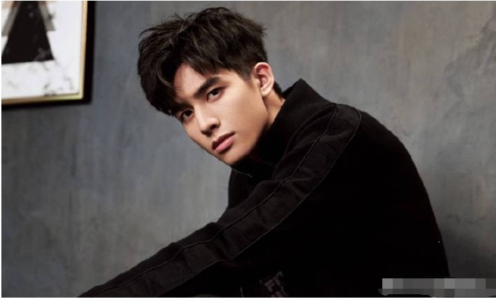 当年的“天天小兄弟”，王一博转正，宋威龙正当红，他公开恋情