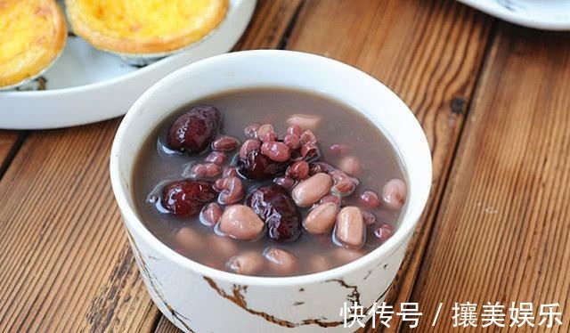 排毒|人到中年,常吃四种食物,补血润肤,排毒消脂,有益健康