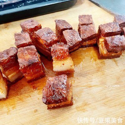 舌尖上的中国，脆皮烤五花能占一席之地