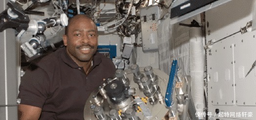 国际空间站的氧气从何而来？为什么它们不会耗尽？