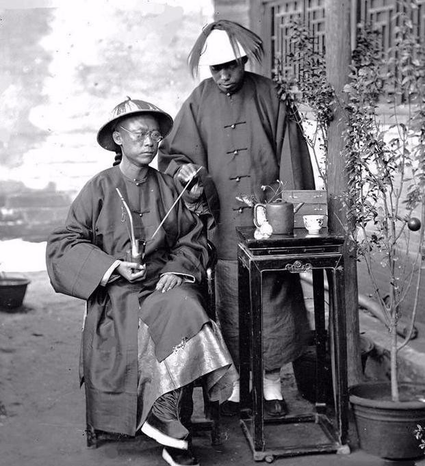 贪官|这才是清朝官员真实形象:个个好大的官威,图9才是大贪官和珅真实相貌