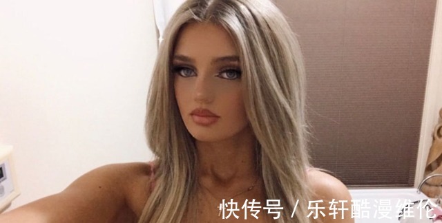 私房照|舔屏!澳超女神绝杀模仿C罗庆祝,私房照曝光网友直呼巨型芭比