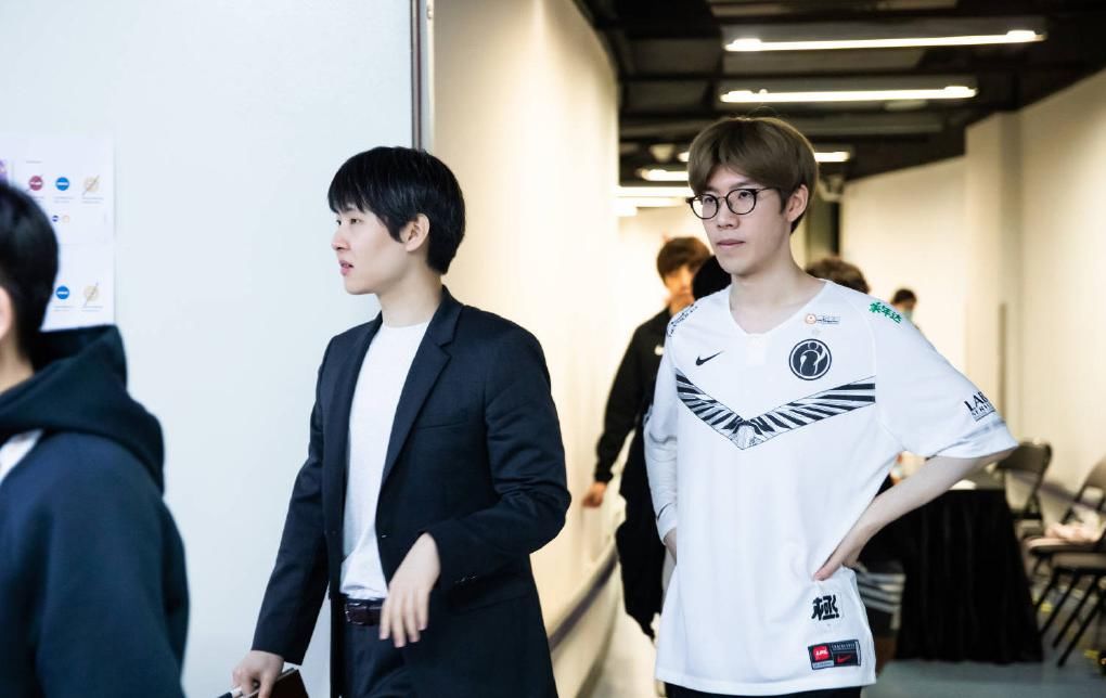 LPL|LPL全明星票选：Doinb蛇蛇一枝独秀！两大位置悬念重重