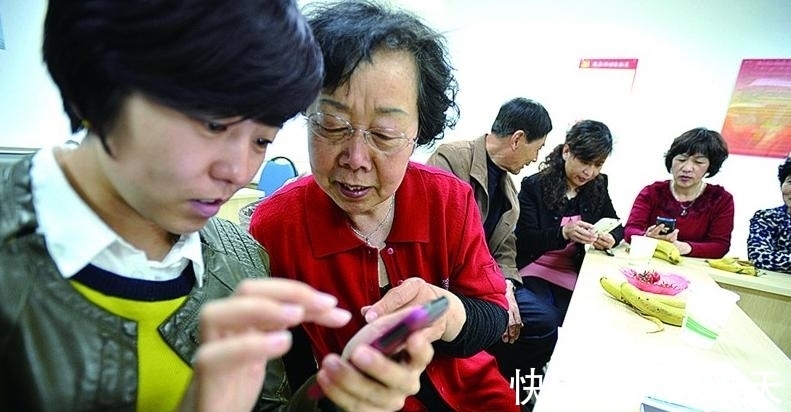 父亲|女儿六个月大父亲就消失了，不想如今出现要求女儿给自己赡养晚年