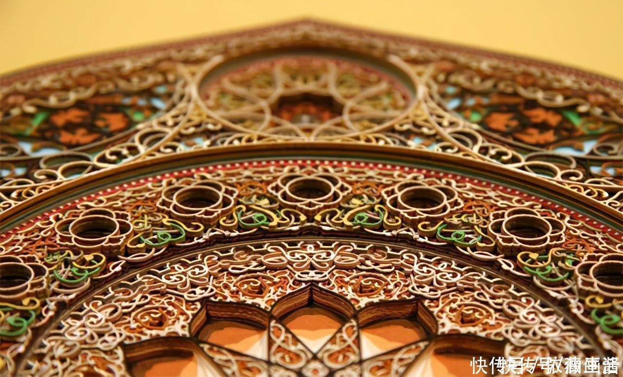 草图|他用时6个月,耗费200张纸,就为制作一个纸雕作品