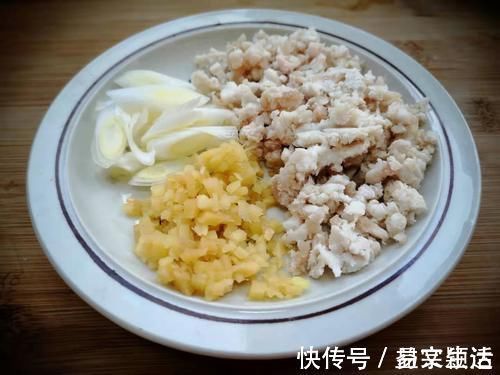 厨路|天冷就好这口，既当菜又当饭，吃一盘全身都暖和，一天都感不到饿