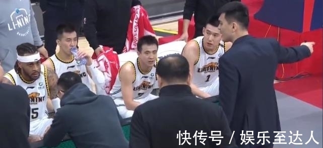郭艾伦|辽篮险胜北控队!郭艾伦被批评,杨鸣魄力不足,汪梅的判罚引争议