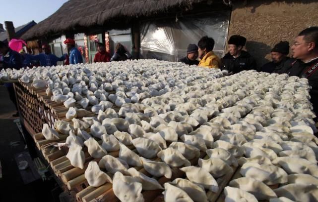 满地|东北就是个“天然大冰柜”,满地都是饺子,南方人表示:简直太豪