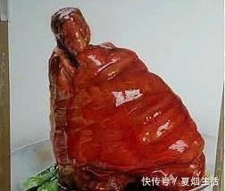 假辣条$美术生有多“狠”画辣条我忍了,肘子我忍了,画这个忍无可忍