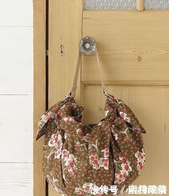 皮带子 一块布打两个结,变身大容量高颜值收纳包,几十种折法好强大