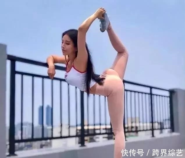 小蛮腰|“前凸后翘、小蛮腰”她用十年时间健身,打造出女生想要的身材