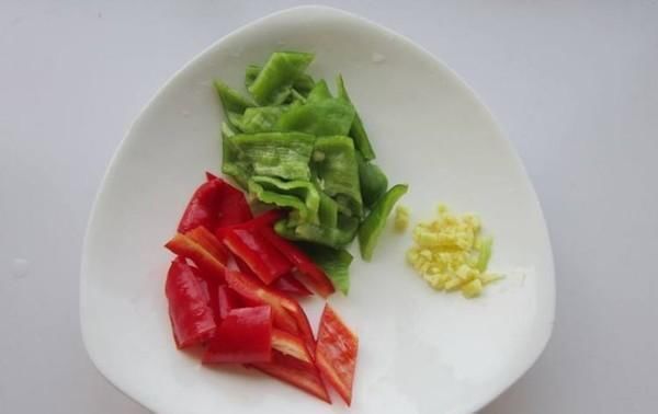 这菜是蔬菜之王,含硒丰富,简单一炒,营养爽口,孩子超爱吃