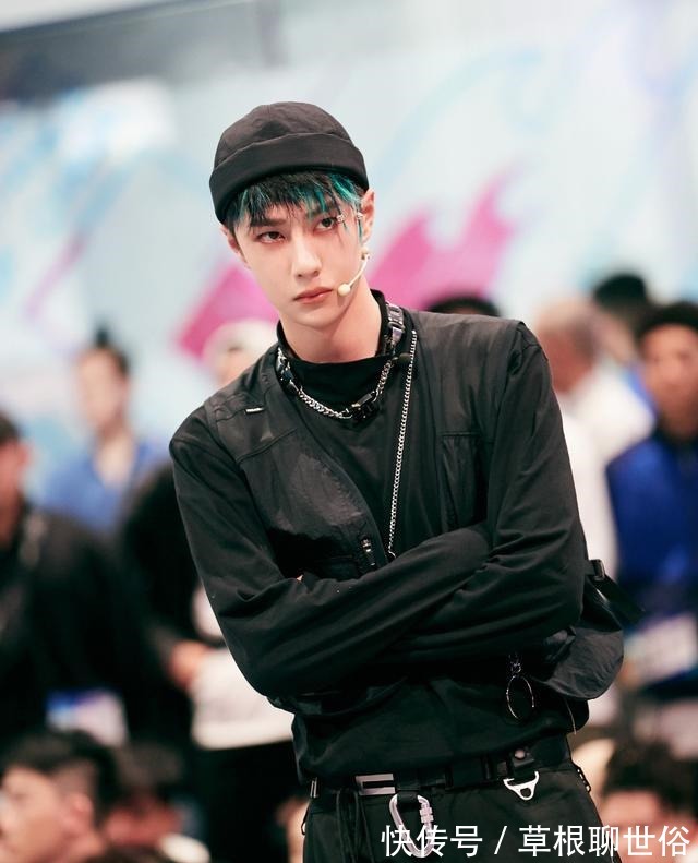 王一博|炸场专家王一博实名舞台玩家，低调有实力，有趣又可爱