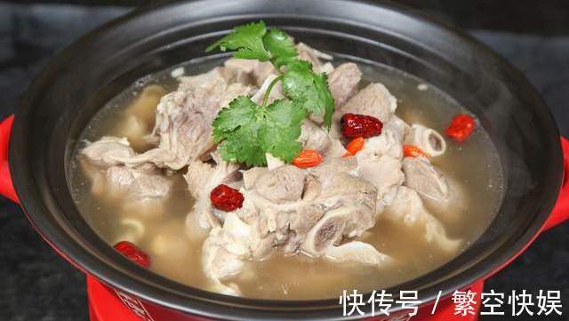 味美|炖羊肉必放的4味料，少一样都不行，汤鲜味美不油腻，没有膻腥味