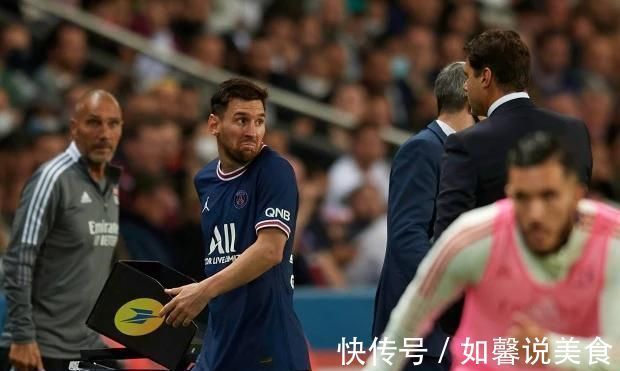 曼联|0-4!梅西输C罗,被换后急了:拒绝和主帅握手,11年耻辱诞生