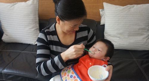 放过|4种辅食再喂给娃吃,脾胃要“罢工”了,儿科医生放过你家娃吧