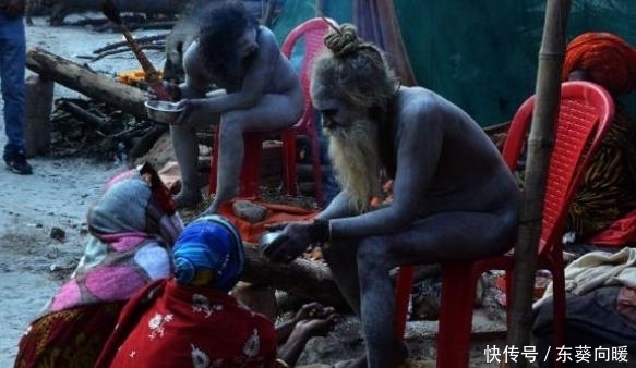印度老汉为修行,13岁便绝食,自称78年不吃喝不排泄,现状如何?