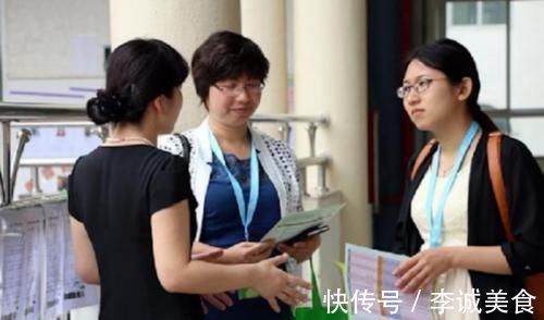 作业|“老师让带1万颗豆”, 妈妈陪娃数到半夜,质问老师反遭“打脸”