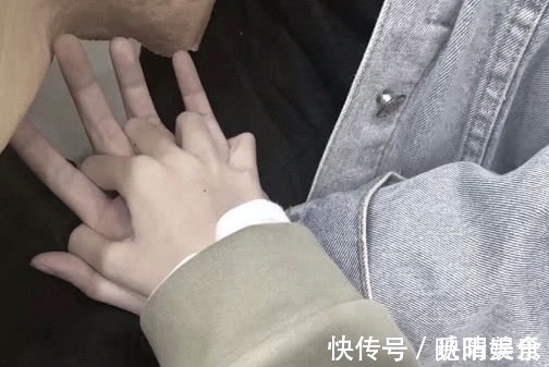 最美的风景|假装不像情侣的“情头”:将纸墨铺展,画一段不期而遇的表白