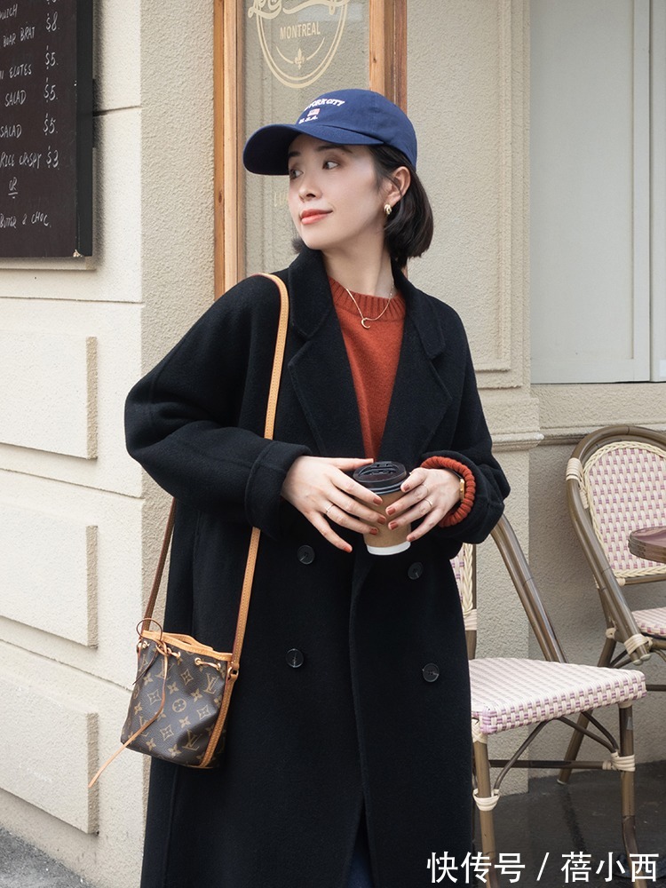 高跟鞋|奔三奔四的女人多备“大衣”，搭配半身裙和裤子，实用不说还高级