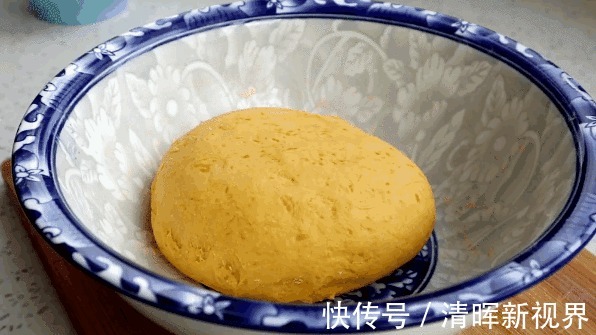 一日三餐|这种南瓜千层饼,在家就能做,口感独特,馅料丰富,比肉夹馍还香
