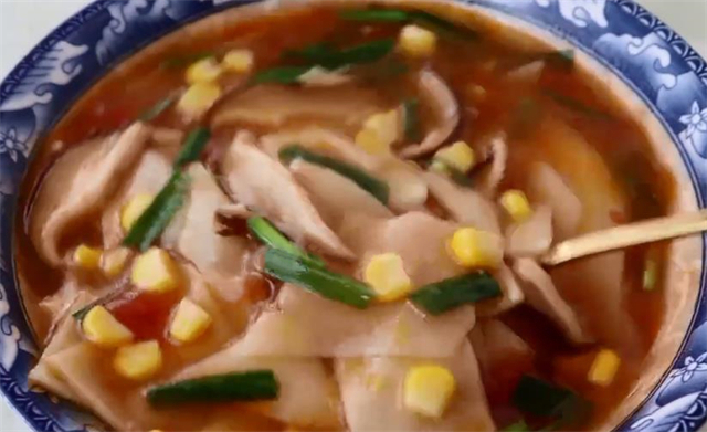 西红柿|这才是西红柿面片最好吃的做法,一做一大锅不够吃,实在太香了